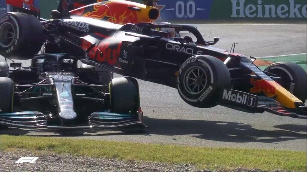 Formula 1: Ο... τυχερός Χάμιλτον και το halo που του έσωσε τη ζωή (photos)