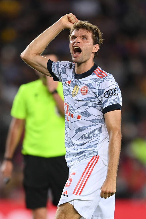 Champions League: Βαυαρική επέλαση στη Βαρκελώνη – Το πανόραμα και όλα τα γκολ