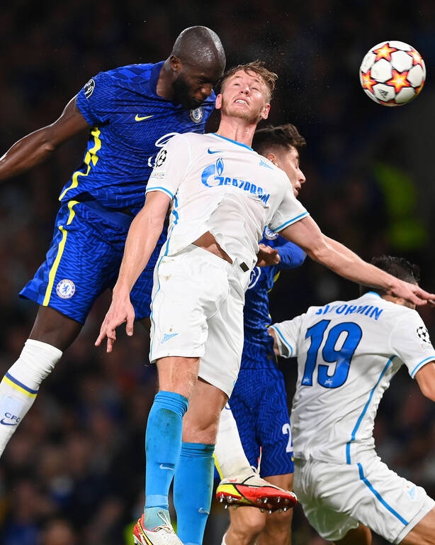 Champions League: Βαυαρική επέλαση στη Βαρκελώνη – Το πανόραμα και όλα τα γκολ