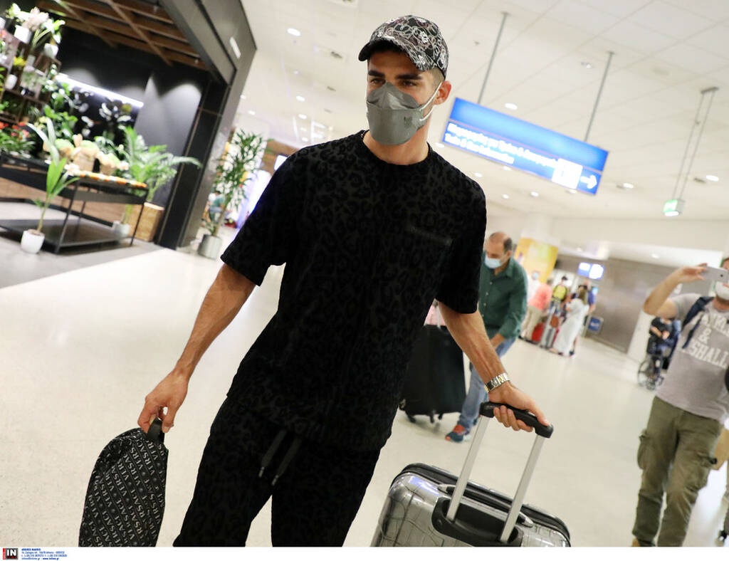 Ενθουσιασμένος με την ΑΕΚ ο Μοχαμαντί: «Μίλησα με Καρίμ και Χατζισαφί»