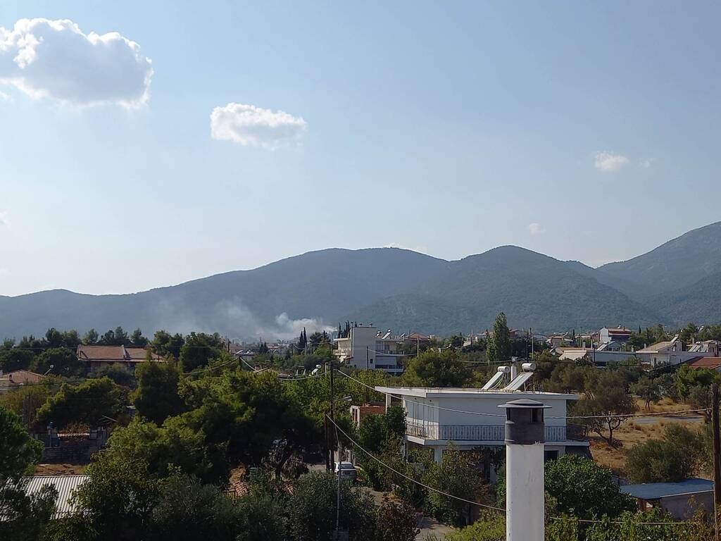 Φωτιά ΤΩΡΑ στην Πάρνηθα