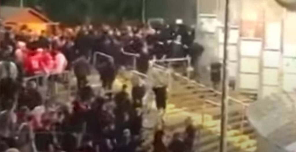 Τρομερές εικόνες στη Γερμανία: Σε κρίσιμη κατάσταση δύο οπαδοί μετά από επεισόδια