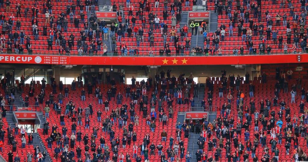 Ολλανδία: Γεμίζουν και πάλι τα γήπεδα