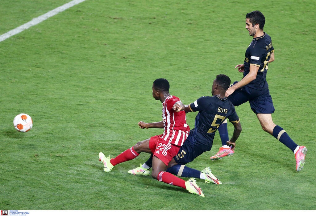 Ολυμπιακός-Αντβέρπ 2-1: Μπήκε με το… δεξί από το αριστερό του Ρέαμπτσιουκ (photos+videos)