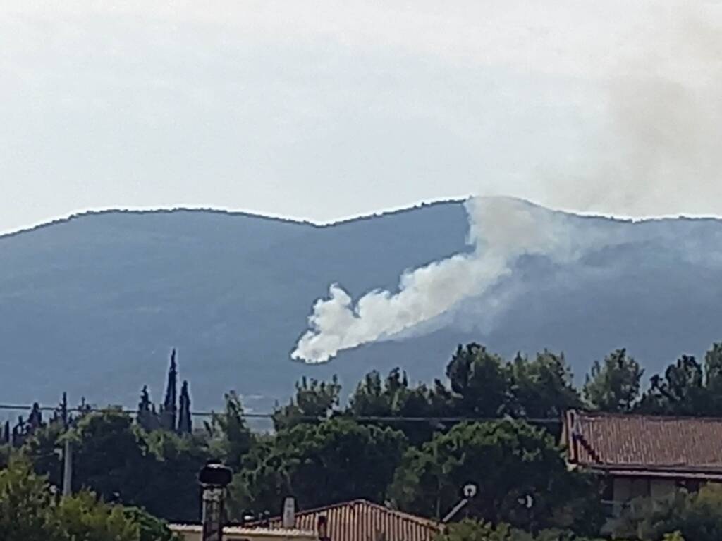 Φωτιά ΤΩΡΑ: Νέα πυρκαγιά στην Πάρνηθα - Συναγερμός στην Πυροσβεστική