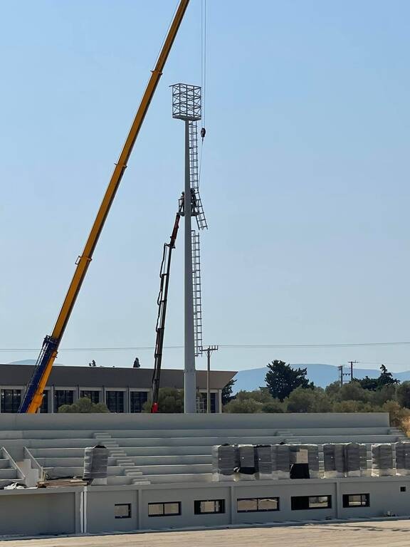 ΑΕΚ: Στολίδι το γήπεδο στα Σπάτα για να υποδεχθεί τη Β’ ομάδα (photos)