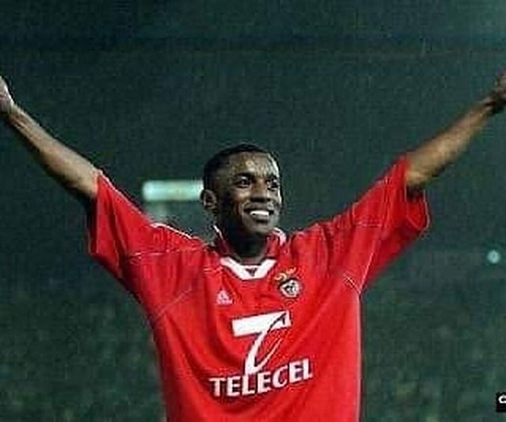 Πλησιάζει στη Ρόμα και το τιμ του Ζοσέ Μουρίνιο παλαίμαχος παίκτης του ΠΑΟΚ! (video+photos)