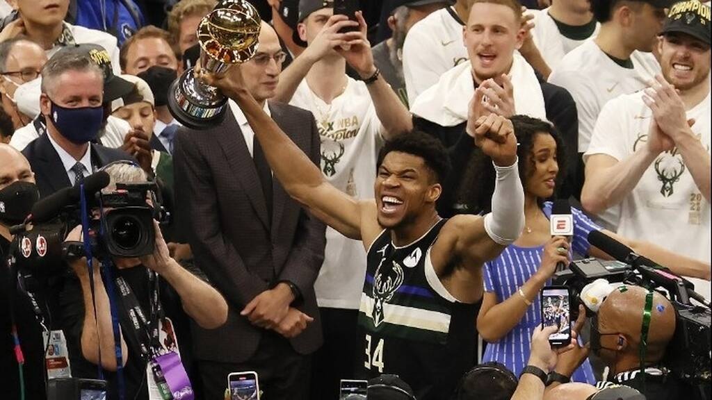 ΝΒΑ: Δεύτερο φαβορί για την κατάκτηση του MVP ο Αντετοκούνμπο