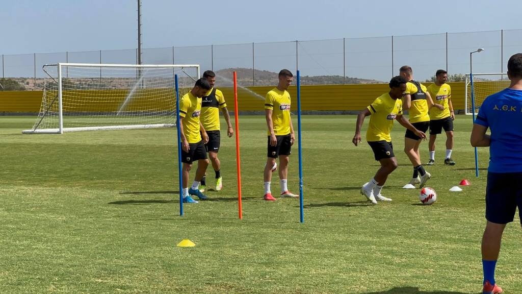 AEK: Μέσα ο Μάνταλος, εκτός ο Γαλανόπουλος – Η αποστολή για Κρήτη
