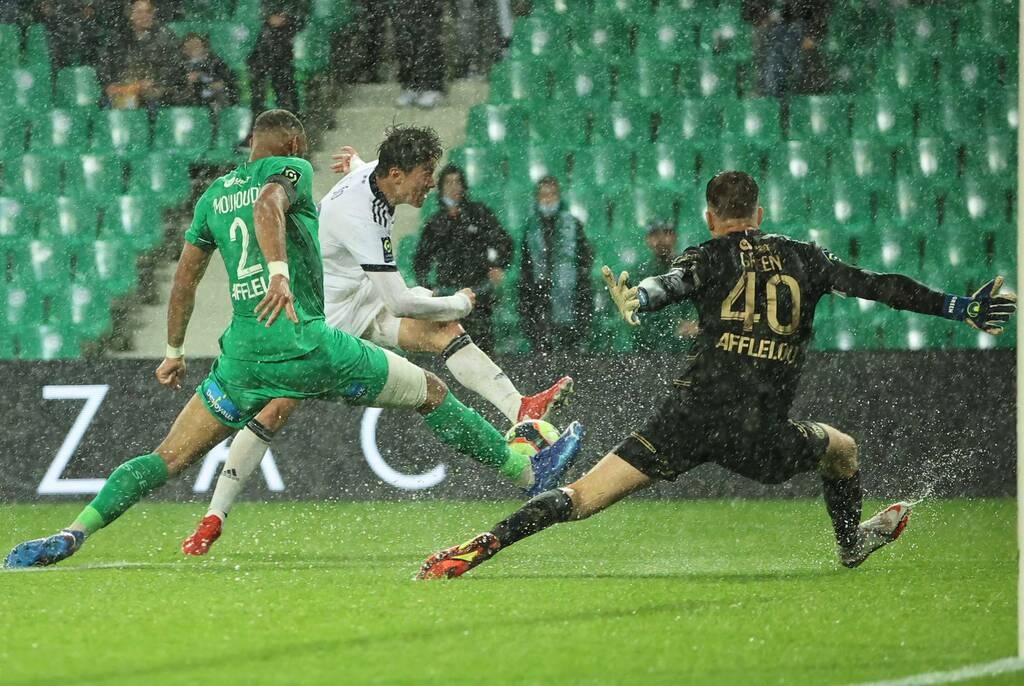 Ligue 1: Πρώτη νίκη της Μπορντό στην έδρα της Σεντ Ετιέν! (Photos)