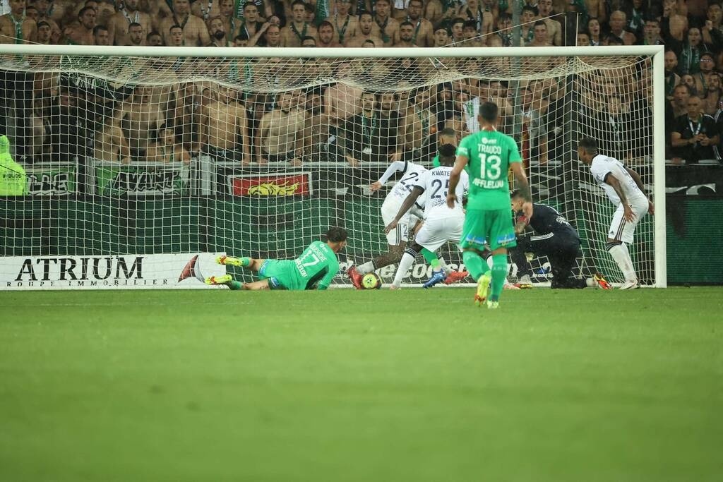 Ligue 1: Πρώτη νίκη της Μπορντό στην έδρα της Σεντ Ετιέν! (Photos)