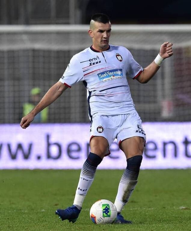 Λαμία: Μεταγραφική βόμβα στο… παρά ένα – Έκλεισε στόπερ από τη Serie A