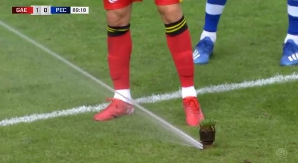 Άνοιξαν τα ποτιστικά την ώρα της αναμέτρησης