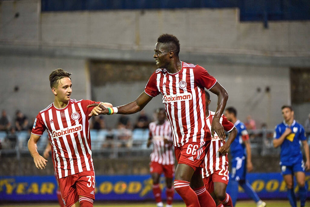 Ολυμπιακός: Η ιδιαίτερη σχέση με τη Λαμία και το απίστευτο 26-2 (photos)