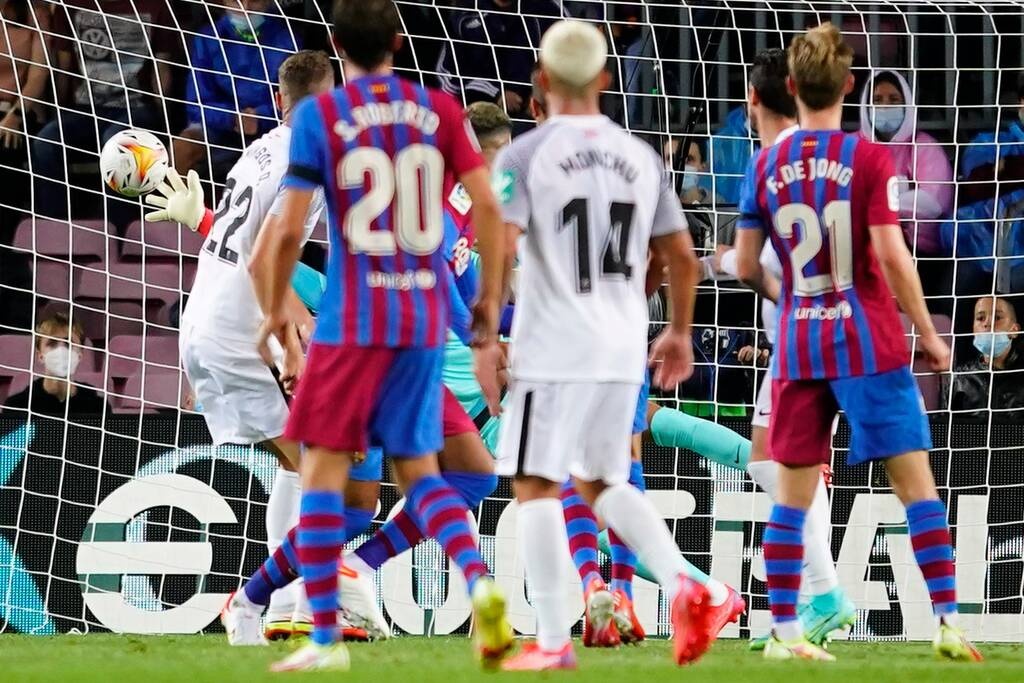 La Liga: Γλίτωσε την ήττα στο 90' η Μπαρτσελόνα - Στον αέρα ο Κούμαν! (photos)