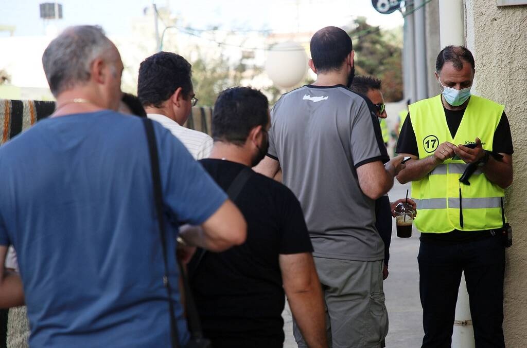 Πήγε να δει το ΟΦΗ-ΑΕΚ και έφυγε με χειροπέδες - Το κόλπο που έγινε γκάφα (photos)