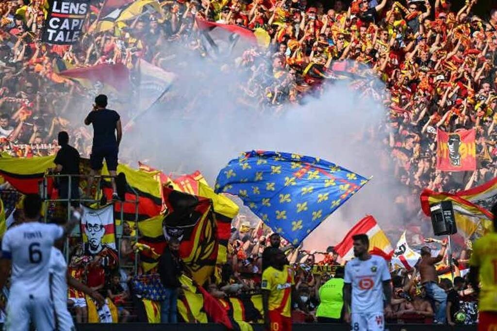 Ligue 1: Ήχησαν ξανά οι καμπάνες – Ποινή κεκλεισμένων και στη Λανς (video+photos)