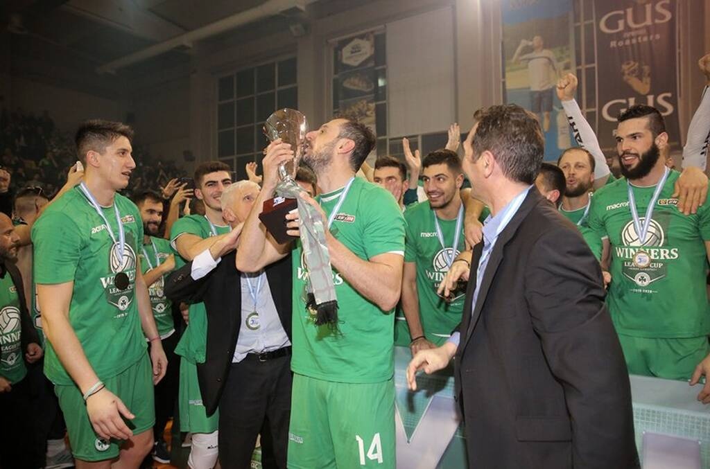 Παναθηναϊκός: Στον…ουρανό του «Π.Γιαννακόπουλος» η φανέλα του Σωτήρη Πανταλέοντα και τρία νέα λάβαρα