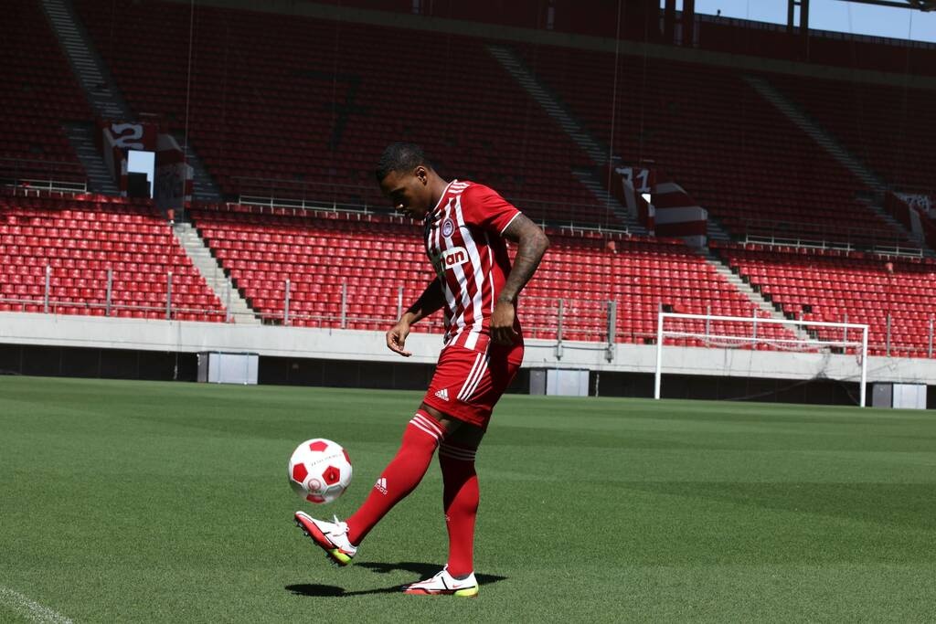 Ολυμπιακός: «Πρώτη» για Γκάρι Ροντρίγκες στο «Γ. Καραϊσκάκης» (photos+video)