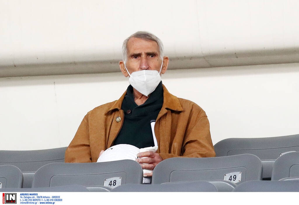 ΑΕΚ: Πήρε εξιτήριο ο Σεραφείδης και ήθελε να πάει ΟΑΚΑ – Συγκλονιστικό πανό της Original