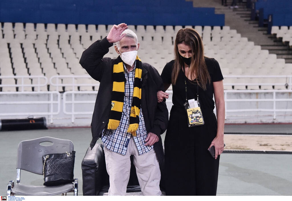 ΑΕΚ-Λαμία: «Αφιερωμένη η νίκη στον κυρ Στέλιο» (photos)