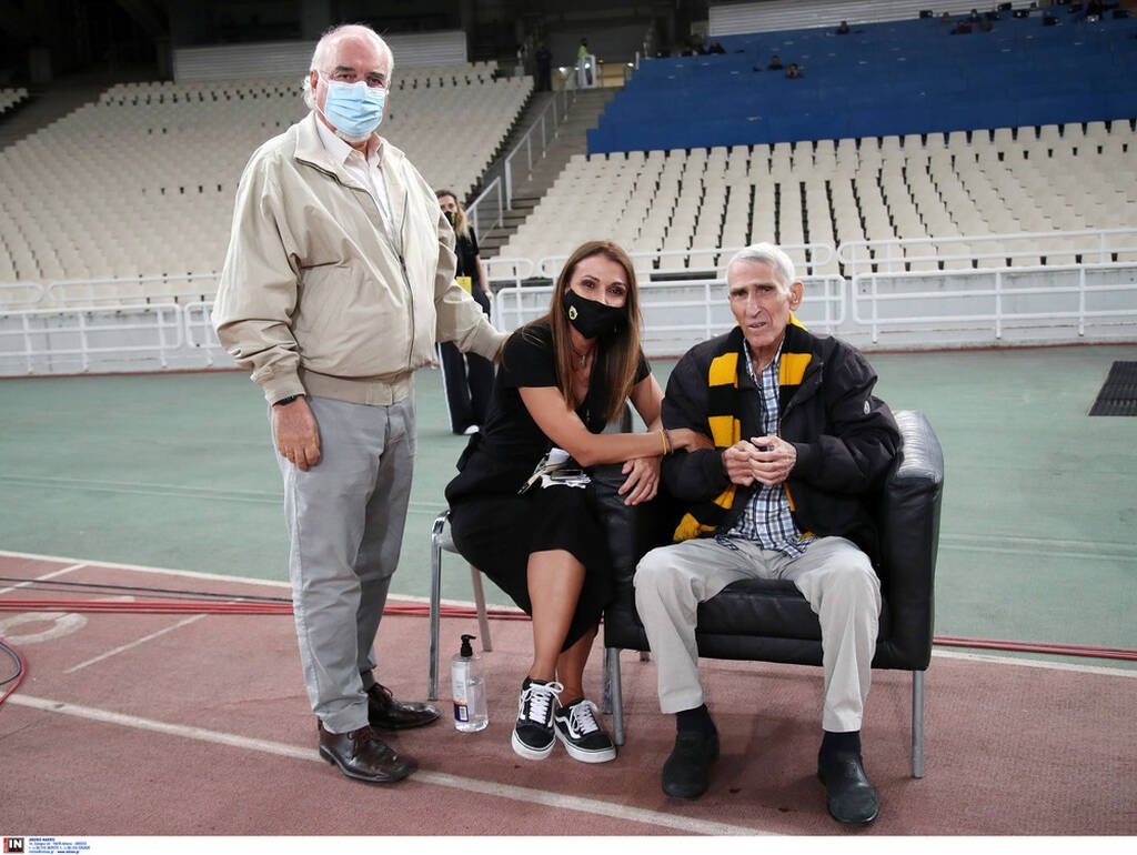 ΑΕΚ-Λαμία: «Αφιερωμένη η νίκη στον κυρ Στέλιο» (photos)