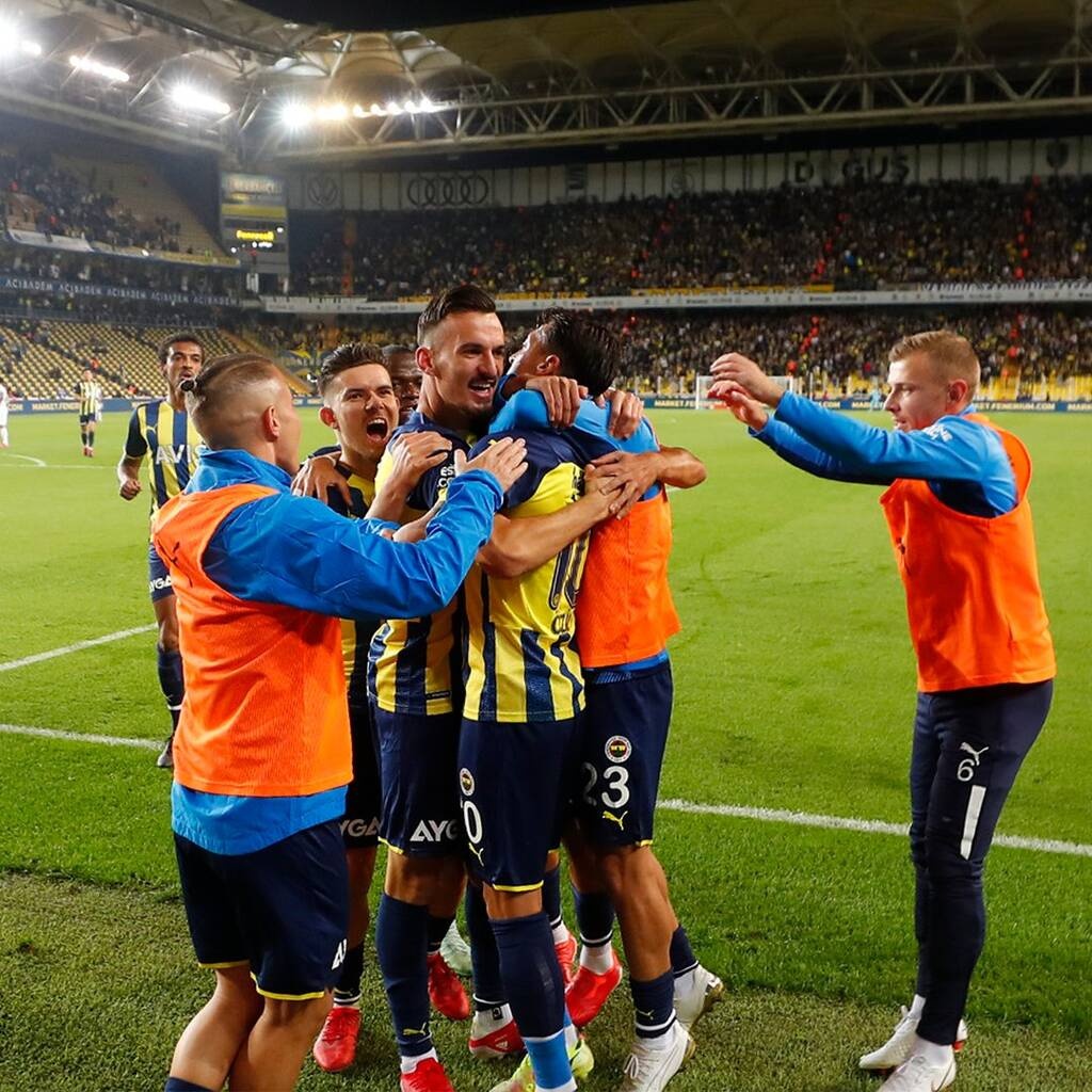 Δύσκολη νίκη ενόψει Ολυμπιακού για Φενέρμπαχτσε (photos+video)