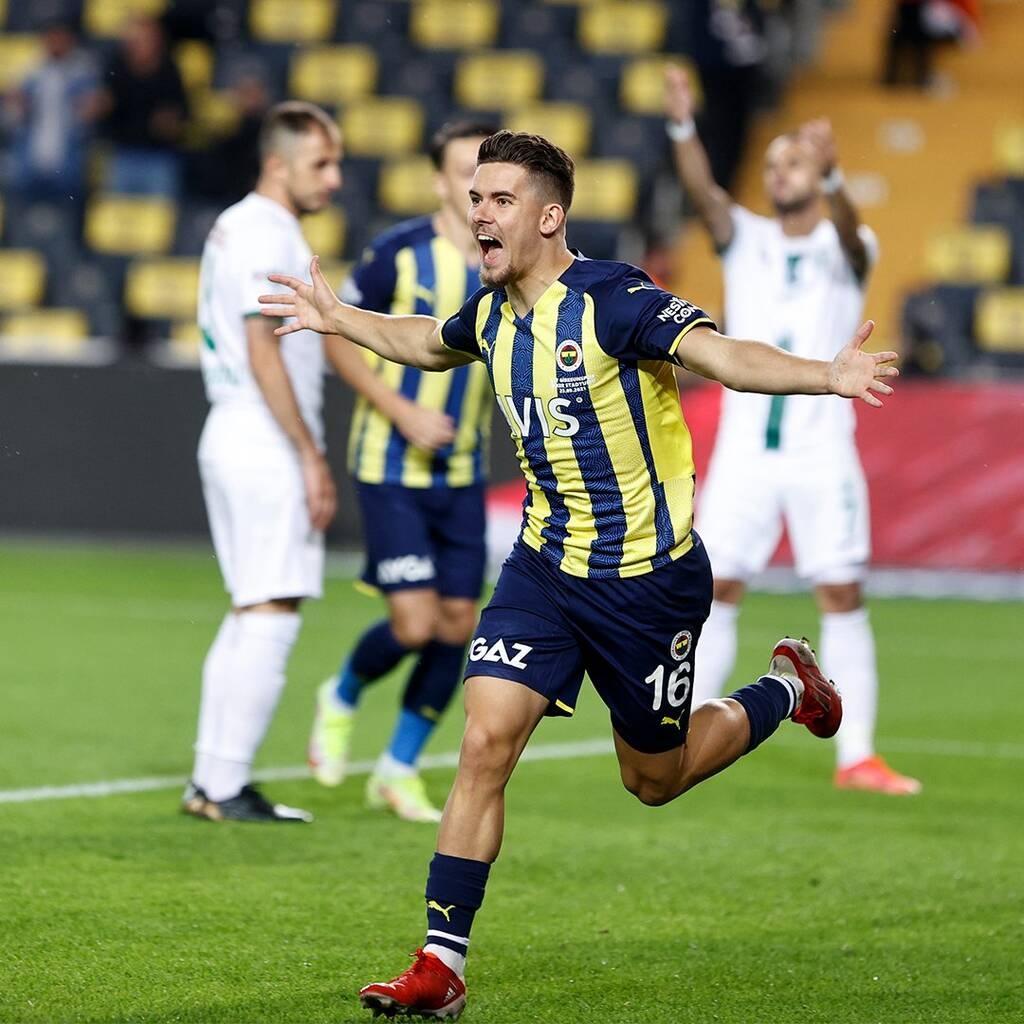 Δύσκολη νίκη ενόψει Ολυμπιακού για Φενέρμπαχτσε (photos+video)