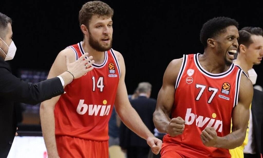 Ολυμπιακός: Συμφωνία με Βεζένκοφ