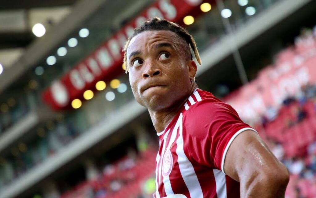 Ολυμπιακός: Εμπιστοσύνη Μαρτίνς σε Κουντέ - Βλέπει 11άδα ο Καμερουνέζος (photos)