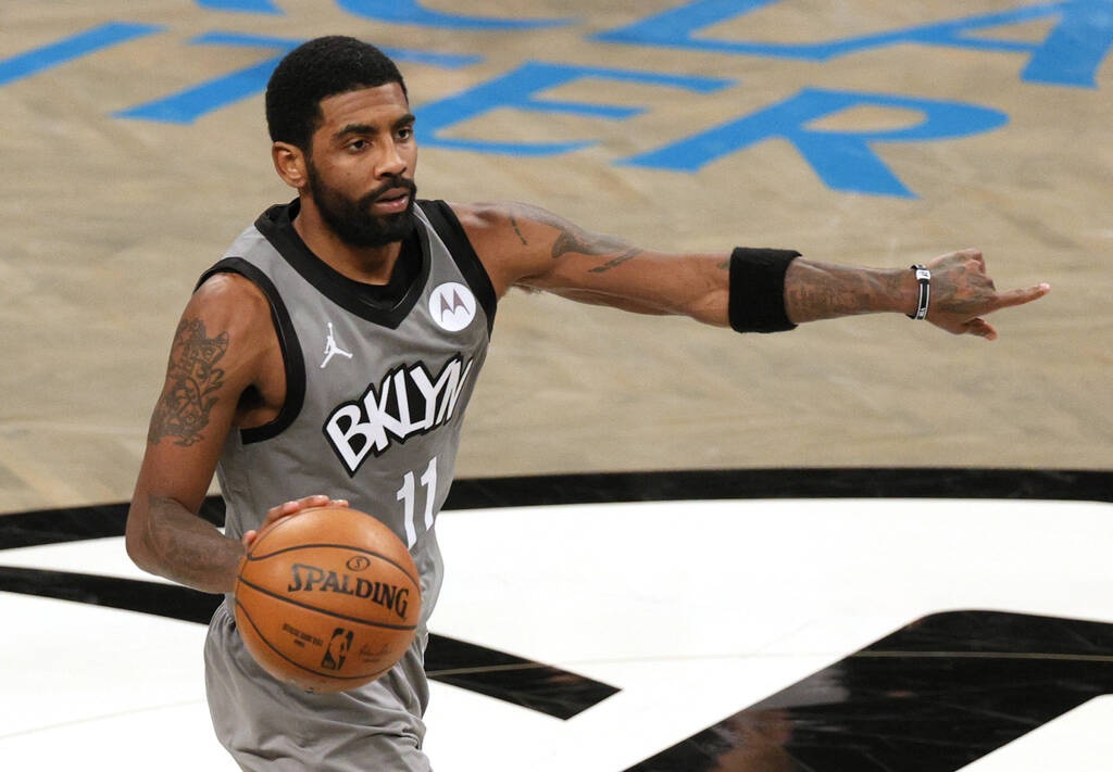 NBA: Εκτός προπονήσεων ο Ίρβινγκ - Δεν έχει εμβολιαστεί ο έμπειρος γκαρντ (photos)