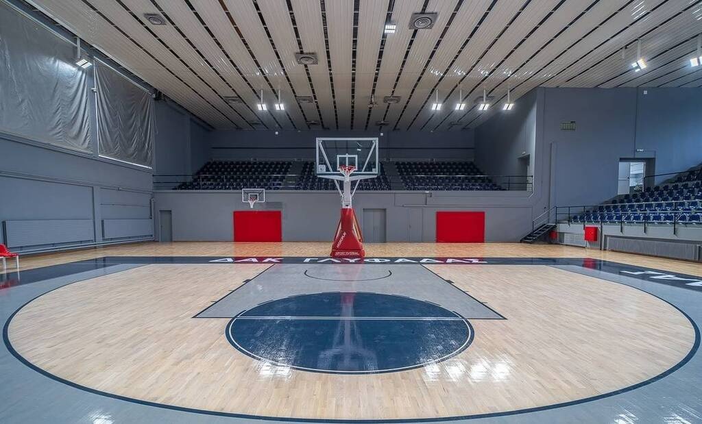 Το κλειστό της Γλυφάδας ανακαινίστηκε και έγινε αγνώριστο (photos)