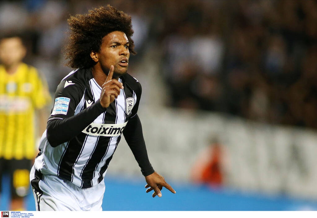 ΠΑΟΚ-ΑΕΚ: Η Τούμπα αποθέωσε τον Μπίσεσβαρ! (video+photos)