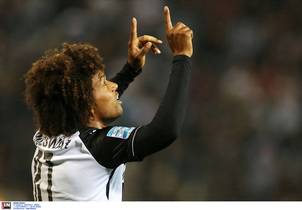 ΠΑΟΚ-ΑΕΚ: Η Τούμπα αποθέωσε τον Μπίσεσβαρ! (video+photos)