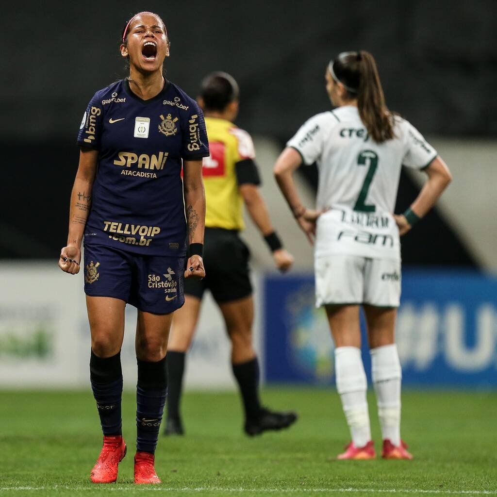 Μαγικό γκολ με ψαλιδάκι σε γυναικείο ποδόσφαιρο στη Βραζιλία, το σήκωσε η Κορίνθιανς (video+photos)