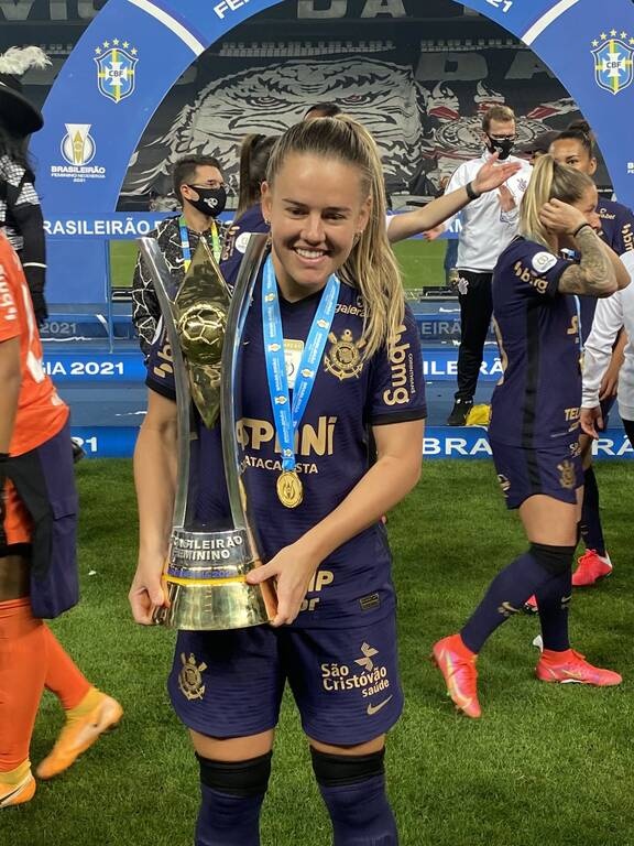 Μαγικό γκολ με ψαλιδάκι σε γυναικείο ποδόσφαιρο στη Βραζιλία, το σήκωσε η Κορίνθιανς (video+photos)