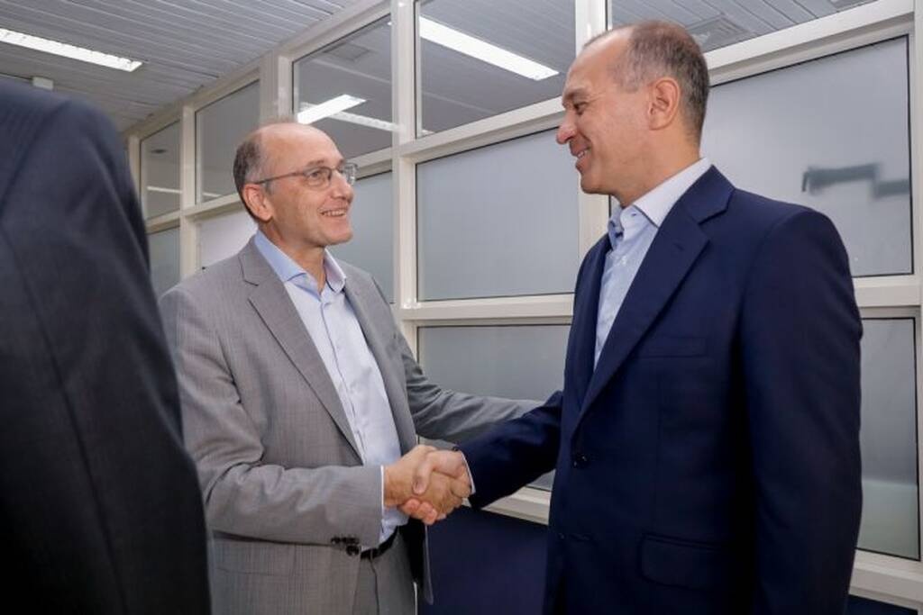 ΕΟΚ: Συνάντηση Λιόλιου-Αγγελόπουλων