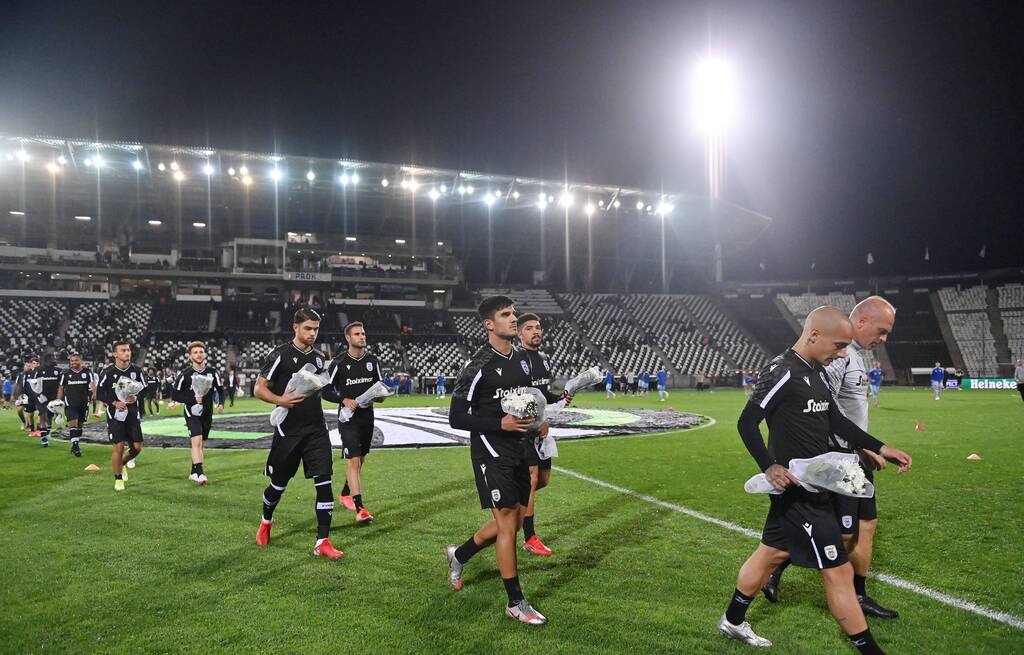 ΠΑΟΚ-Σλόβαν Μπρατισλάβας: Συγκίνηση για τα 22 χρόνια απ’ τα Τέμπη… (Video+Photos)