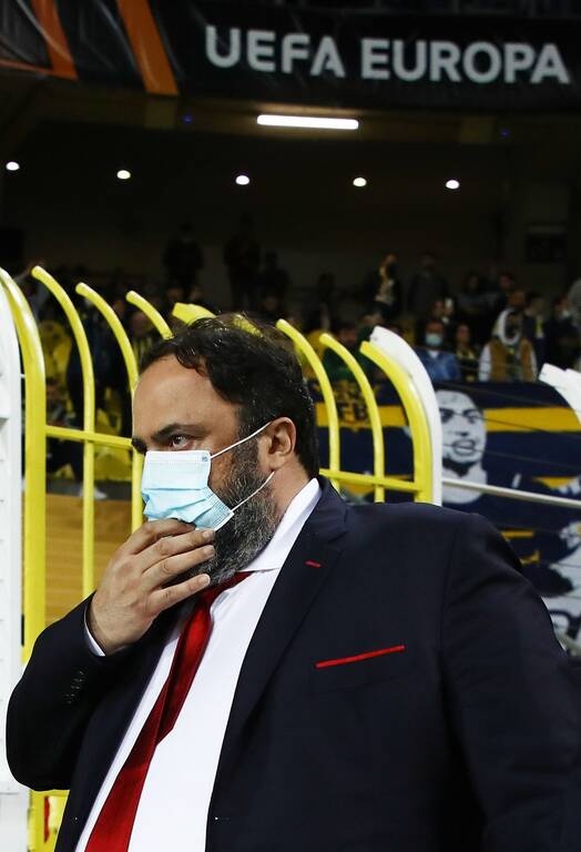Ολυμπιακός: Η πανηγυρική φωτογραφία του Βαγγέλη Μαρινάκη στο «Σουκρού Σαράτσογλου» (photos)