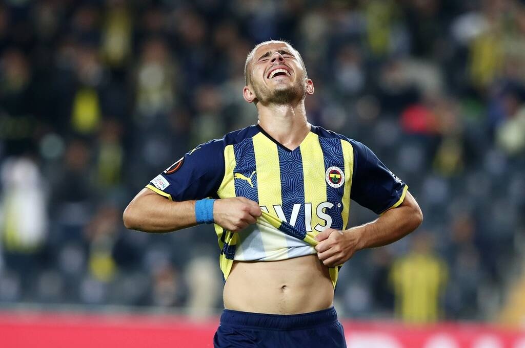 Πέλκας: «Έπαιξε έξυπνα ο Ολυμπιακός» (photos+video)