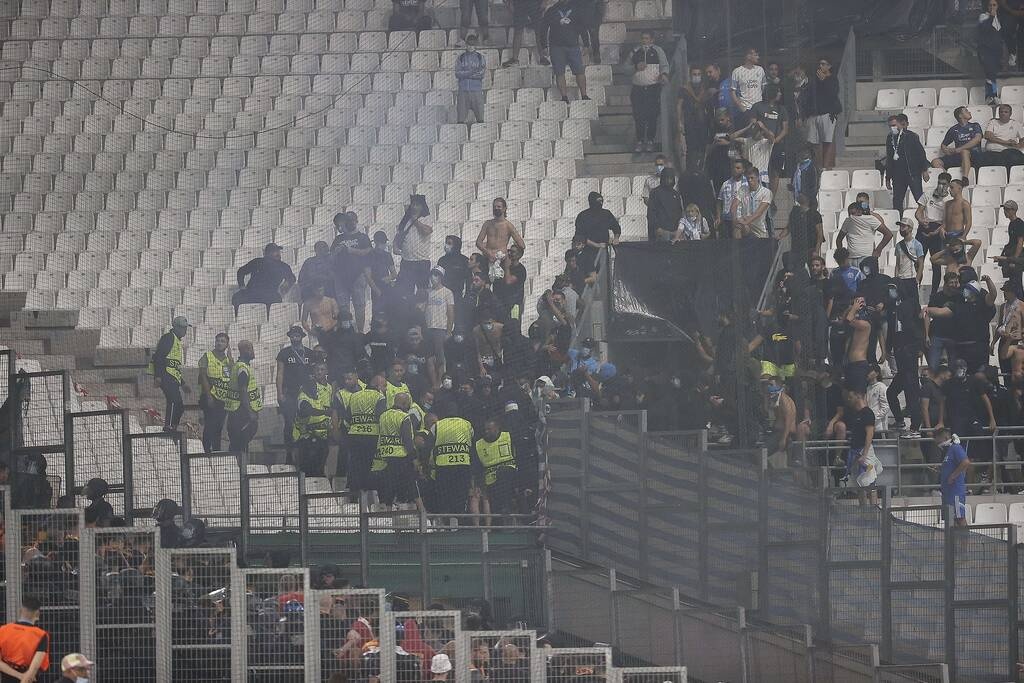 Europa League: Επεισόδια στο «Βελοντρόμ»! (Video+Photos)