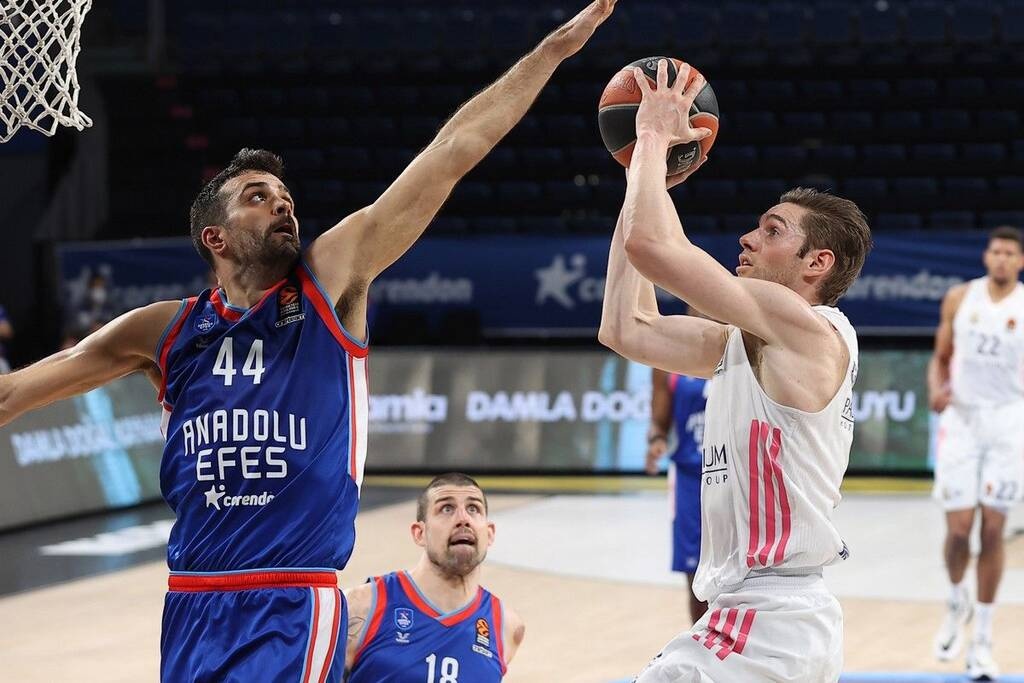Ρεάλ Μαδρίτης-Εφές, 82-69: Διέλυσε την περσινή πρωταθλήτρια η Ρεάλ