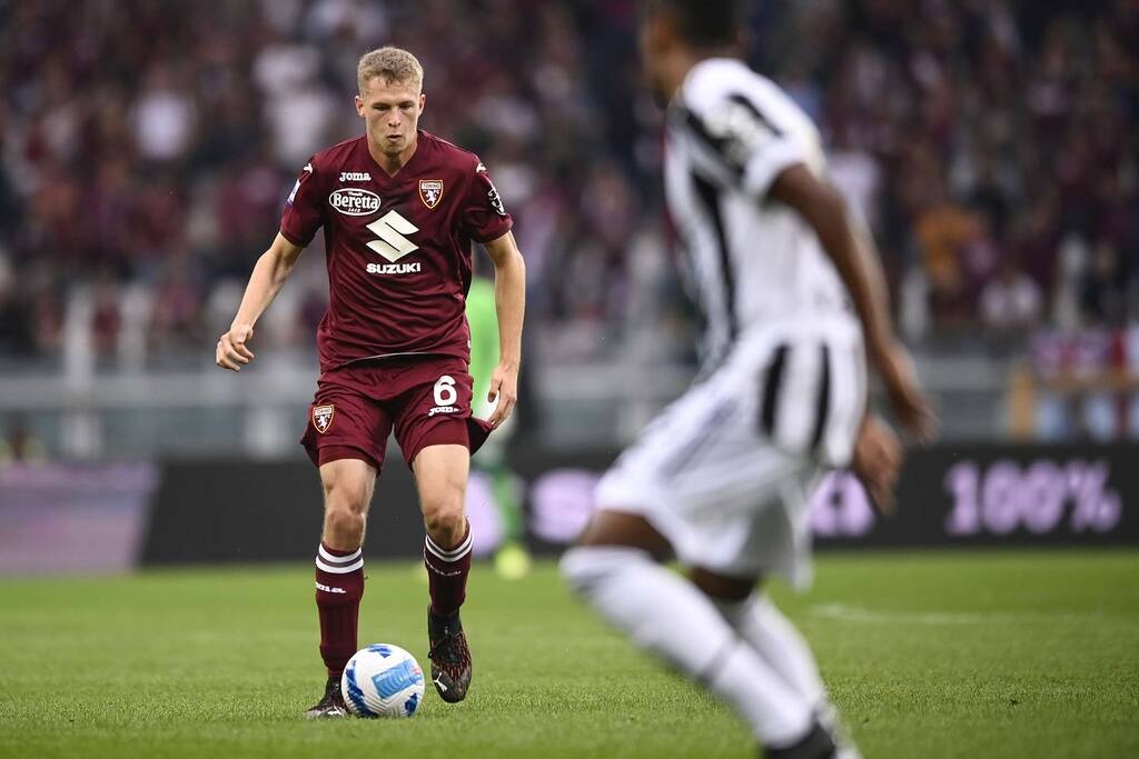 Serie A: O Λοκατέλι έβαψε το Τορίνο «ασπρόμαυρο»! (Video+Photos)