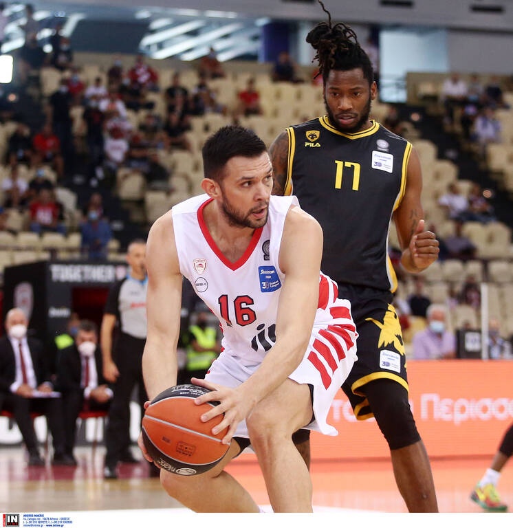 Ολυμπιακός-ΑΕΚ 103-78: «Ερυθρόλευκη» πρεμιέρα με νίκη λόγω Βεζένκοφ και... έλλειψη ενέργειας