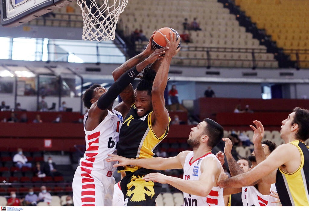 Ολυμπιακός-ΑΕΚ 103-78: «Ερυθρόλευκη» πρεμιέρα με νίκη λόγω Βεζένκοφ και... έλλειψη ενέργειας