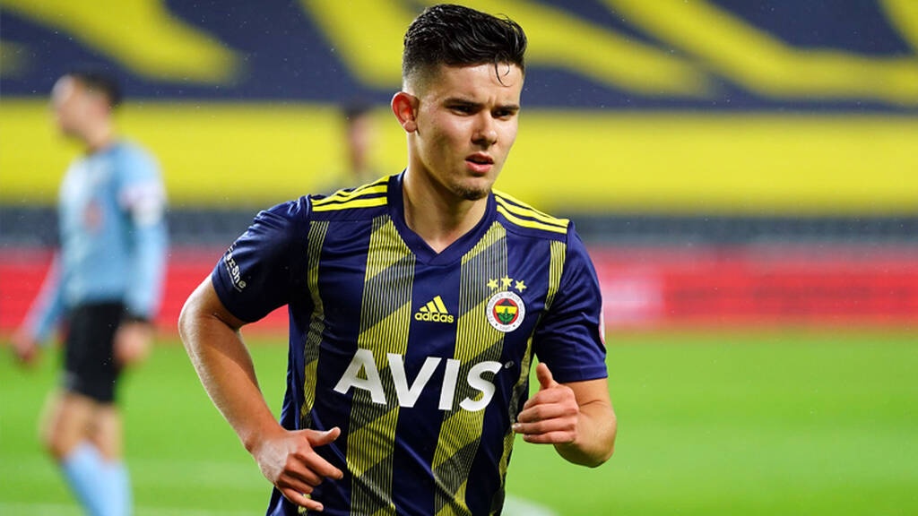 Ολυμπιακός: Σενάρια για το αστέρι της Φενερμπαχτσέ - Τα δεδομένα γαι τον παίκτη (photos+video)