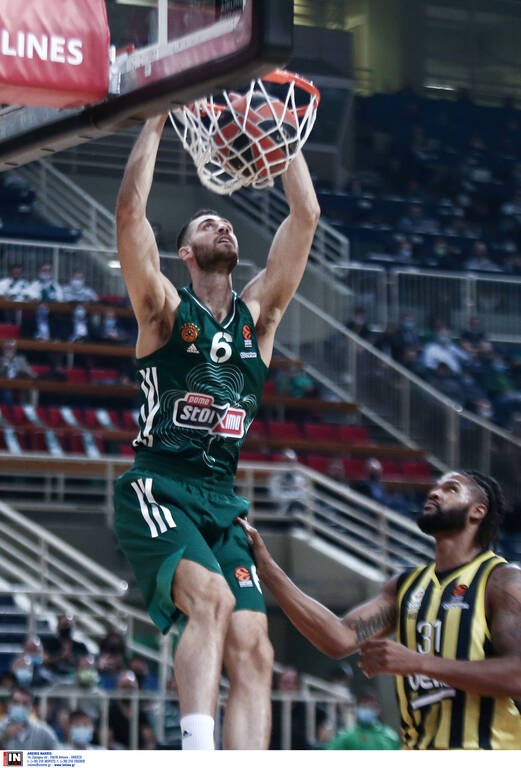 Παναθηναϊκός ΟΠΑΠ-Φενέρμπαχτσε: Τρομερό buzzer beater του Παπαπέτρου έβαλε «φωτιά» στο ΟΑΚΑ