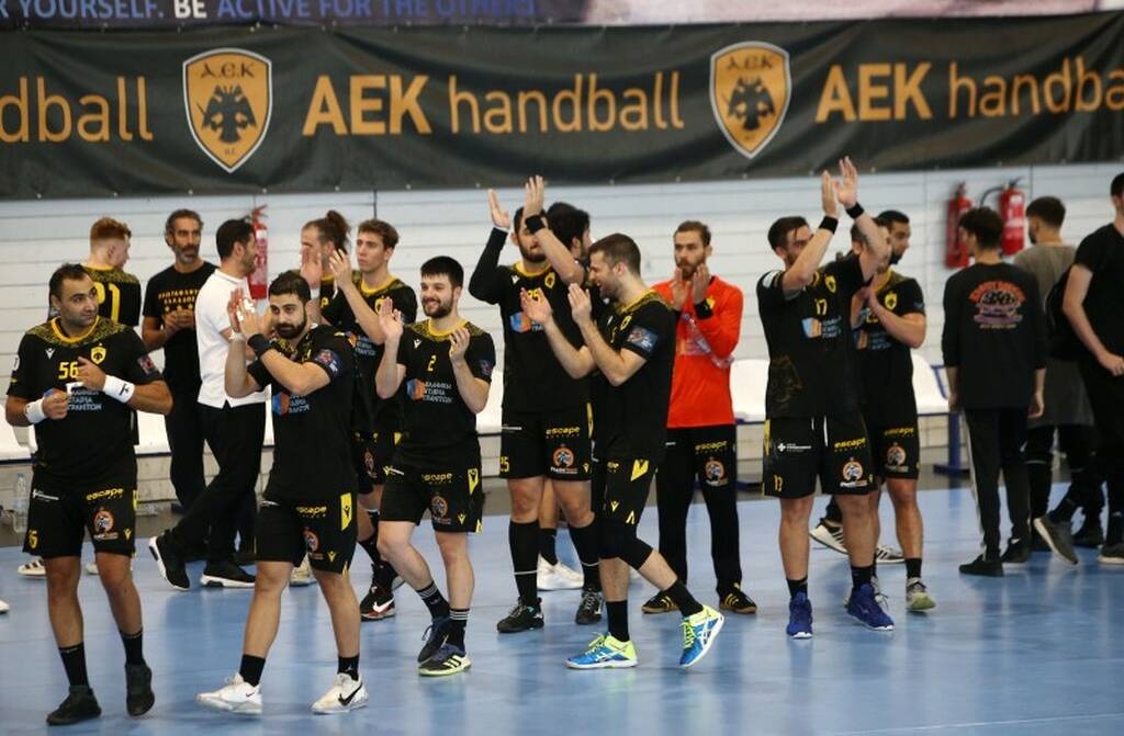 Handball Premier: Νίκησε τον ΑΣΕ Δούκα και «πάτησε» κορυφή η ΑΕΚ (photos)
