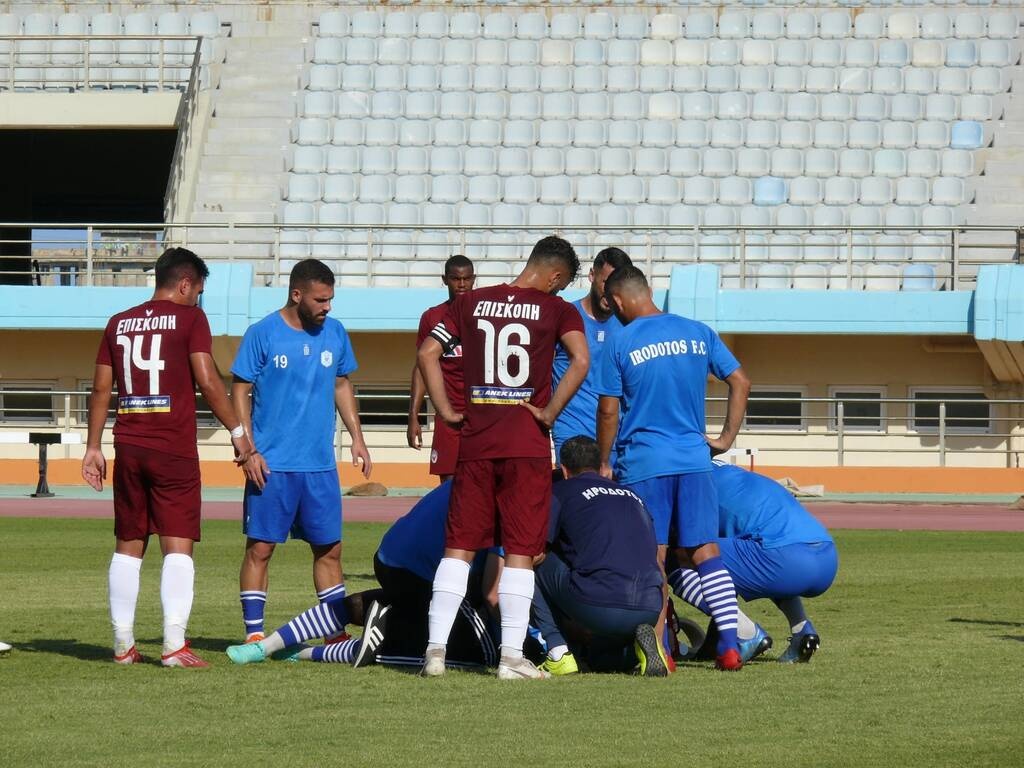 Ηρόδοτος-Επισκοπή: «Πάγωσαν» με τον τραυματισμό του Καντέ – Μεταφέρθηκε στο νοσοκομείο