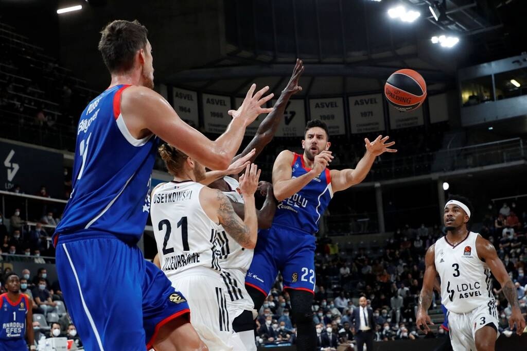 Βιλερμπάν-Αναντολού Εφές 75-73: Κάρφωμα νίκης από τον Αντετοκούνμπο!